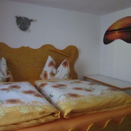 Haus Jochum Bed & Breakfast Langen am Arlberg Luaran gambar
